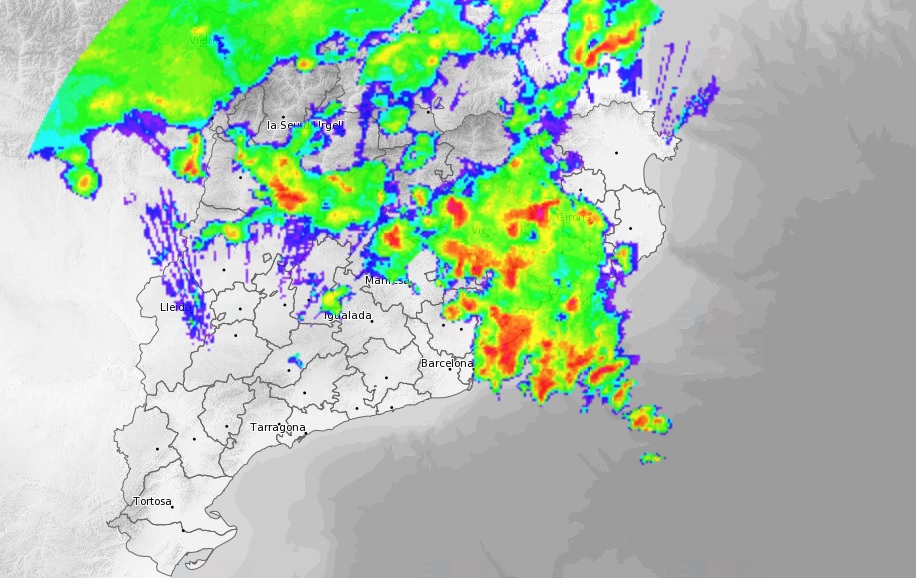 Radar showing heavy rain (in red) throughout Catalonia shortly before 10am (by Meteocat)